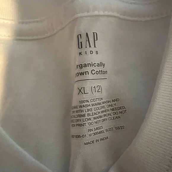 Cat & Jack Plus 1 Gap 4 short Sleeve Tee’s Cotton - Picture 4 of 5